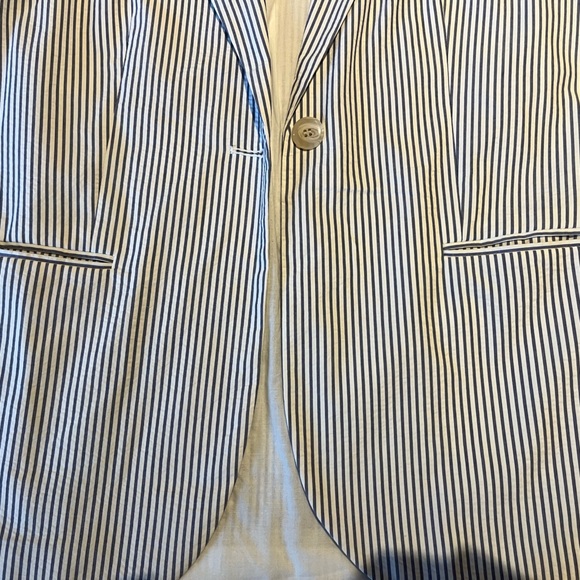 Seersucker Blazer - Picture 7 of 9